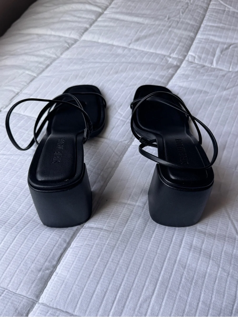 Steve Madden Diora black strappy block heel sandals size 8.5
